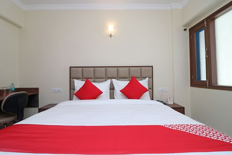 Hotel Oyo Flagship 24249 Central Plaza