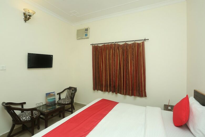 Hotel Oyo 18267 Sunita