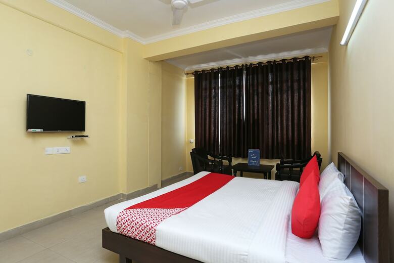Oyo 29315 Kiwi Hotel & Spa