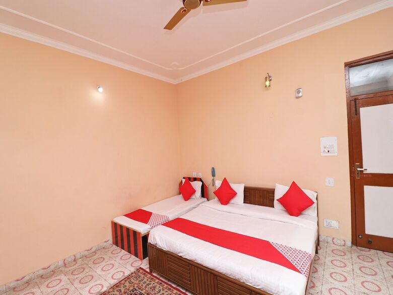 Hotel Oyo 30229 Blue Diamond