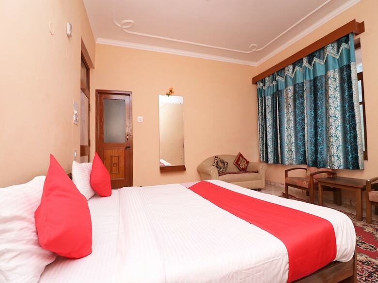 Hotel Oyo 30229 Blue Diamond