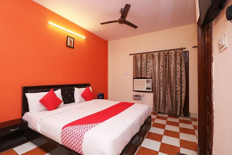 Hotel Oyo 24020 Megha Yatri Niwas