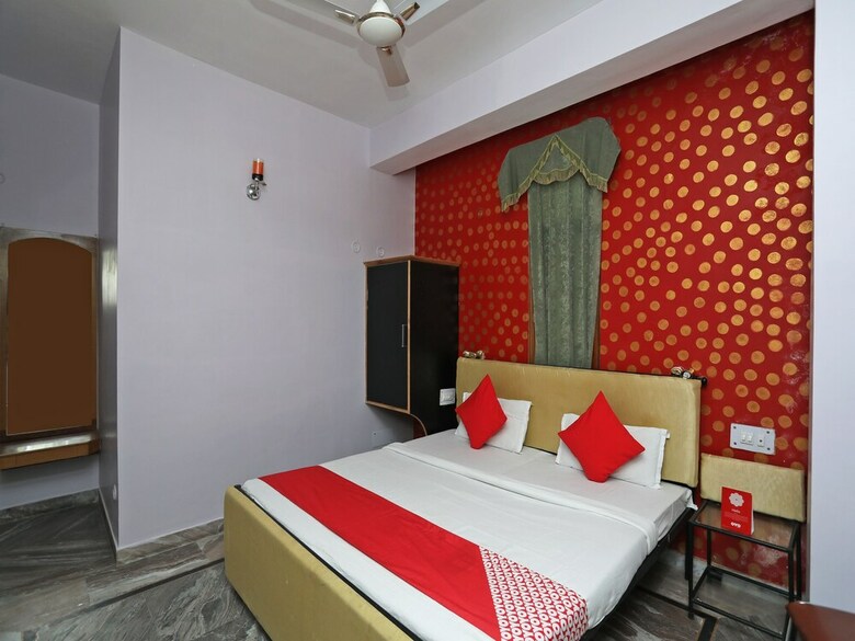Oyo 37264 Hotel Chiranjeev
