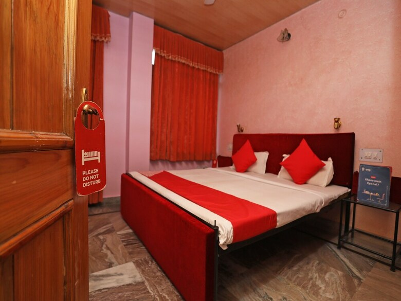 Oyo 37264 Hotel Chiranjeev