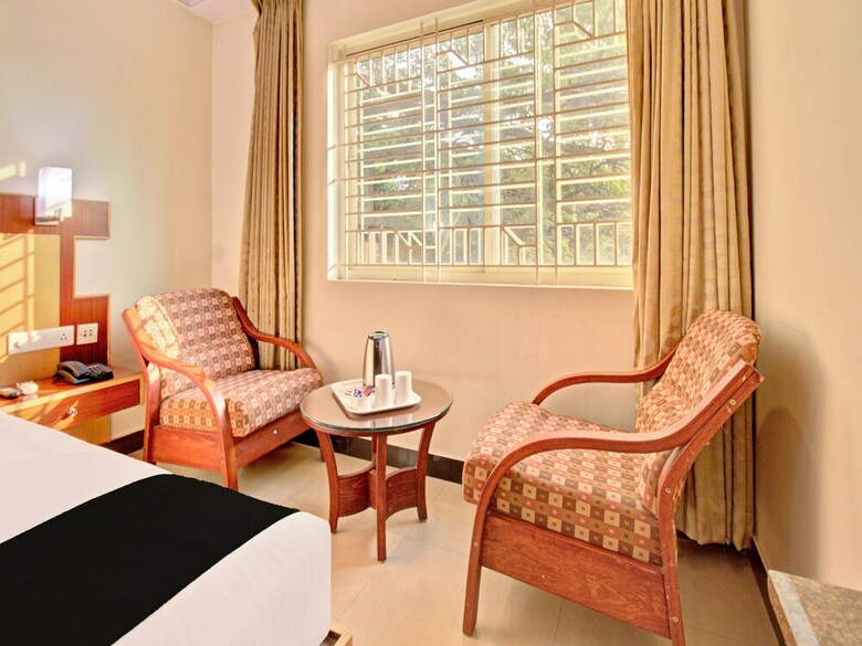 Hotel Capital O 1309 Anandsagar Inn
