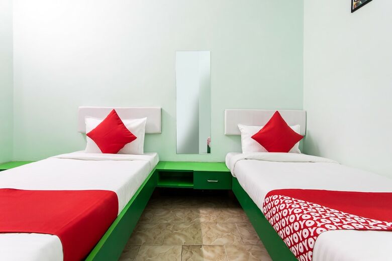 Oyo 24109 Hotel Santushti