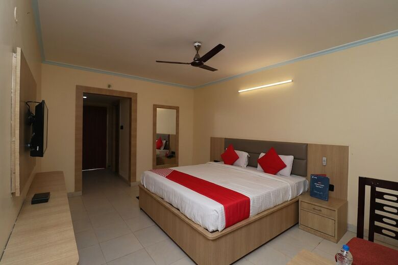 Oyo 36189 Dawat Hotel