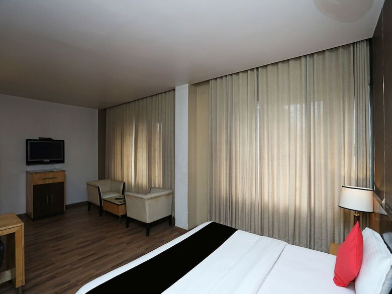 Capital O 30972 Hotel Centrum