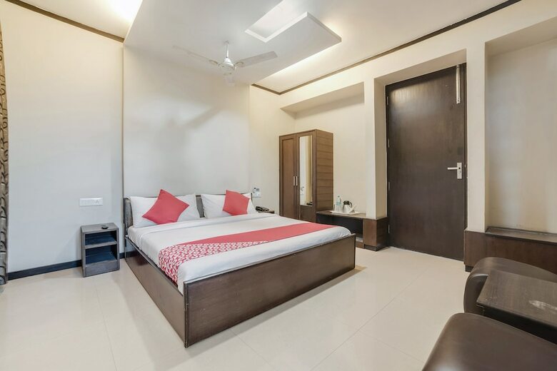 Hotel Oyo 24594 Wind Cross