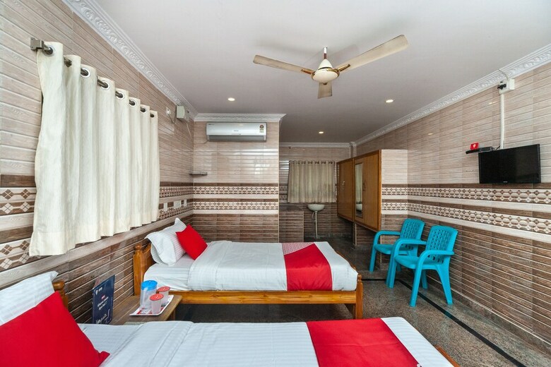 Oyo 27967 Hotel Kr Bhavan