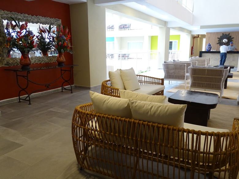 Hotel Decameron Isla Coral - All Inclusive