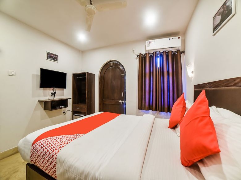 Hotel Oyo 30582 Lazy Holidays