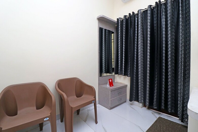 Oyo 29843 Hotel Heaven