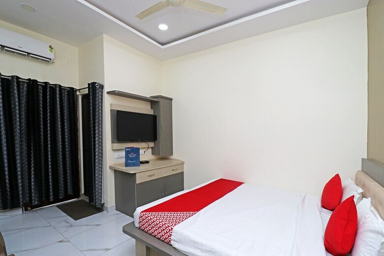 Oyo 29843 Hotel Heaven