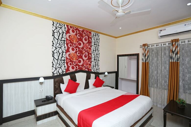 Hotel Oyo 33349 Budha Palace