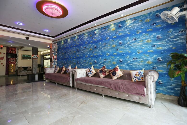 Hotel Oyo 33349 Budha Palace