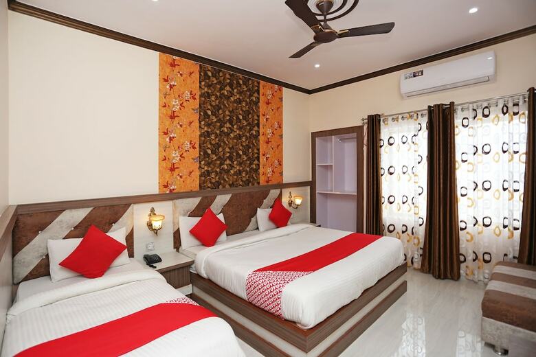 Hotel Oyo 33349 Budha Palace