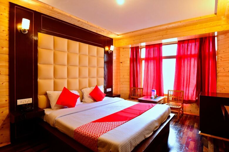 Oyo 30387 Pine View Hotel Manali �??