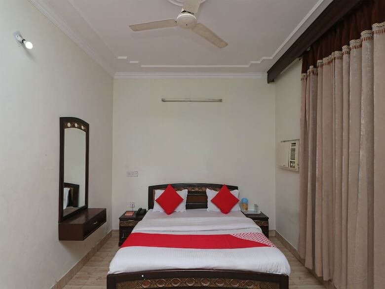 Oyo 29762 Hotel Meridian