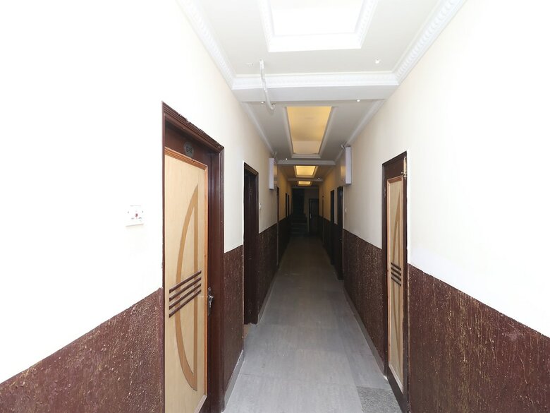 Oyo 29762 Hotel Meridian