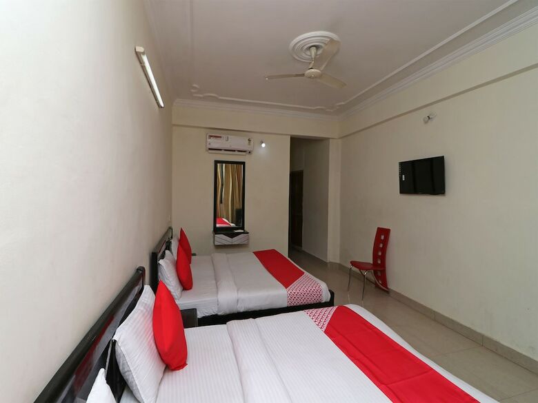 Oyo 29762 Hotel Meridian