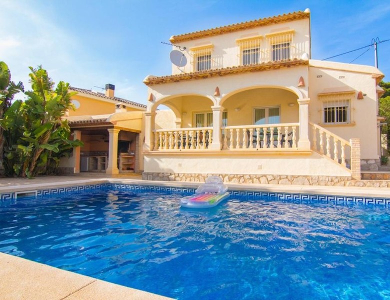 Abahana Villa Sara