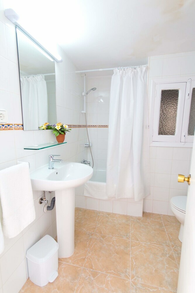 Bed & Breakfast Hostal Los Pinos