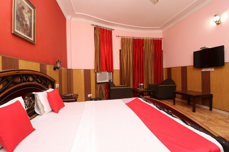 Hotel Oyo 35965 Kishore Castle