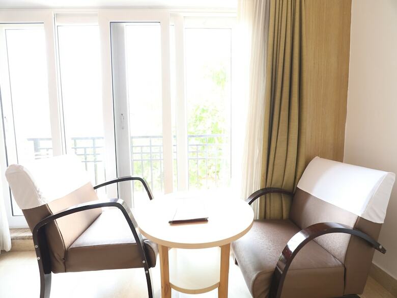 Oyo 28682 Hotel Devika