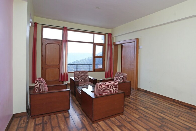 Hotel Oyo 30708 United 21
