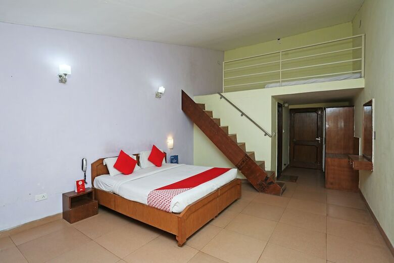 Hotel Oyo 30708 United 21