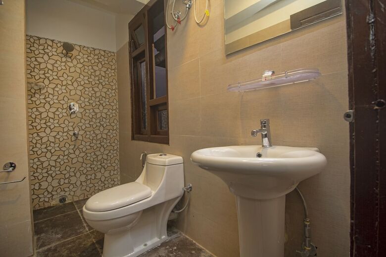 Hotel Capital O 26706 Namah Stay