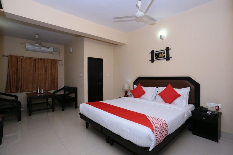 Hotel Oyo 28588 Rock Rose