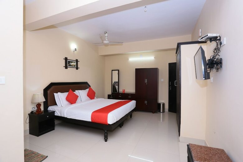 Hotel Oyo 28588 Rock Rose
