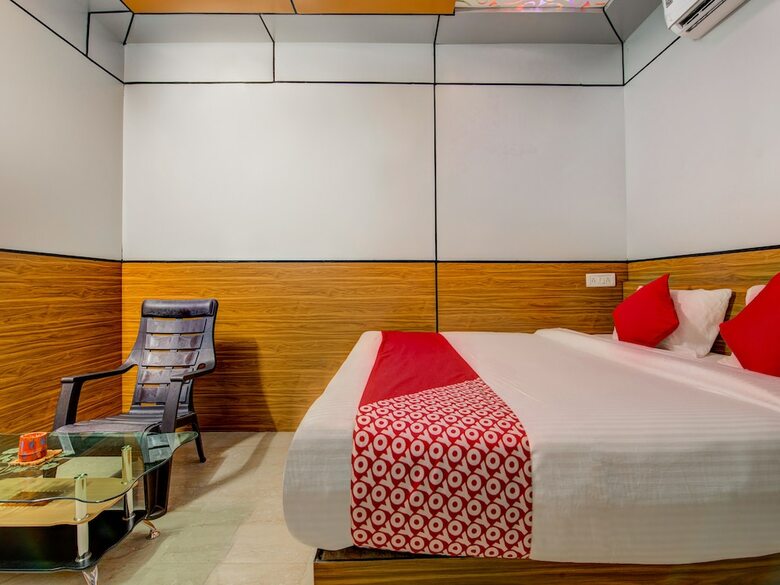 Hotel Oyo 18561 Athiti