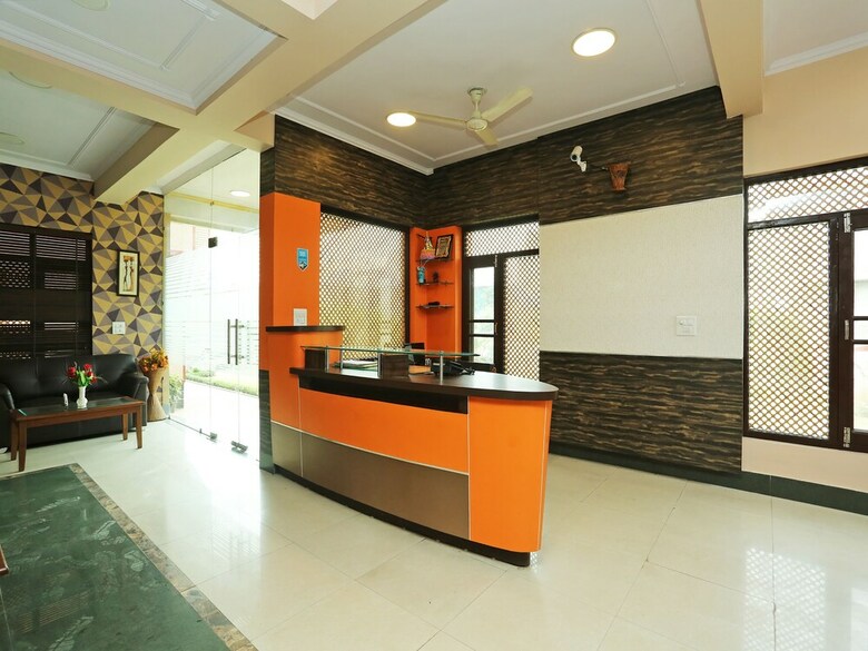 Hotel Capital O 12292 Marvilla