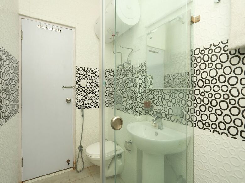 Hotel Capital O 12292 Marvilla