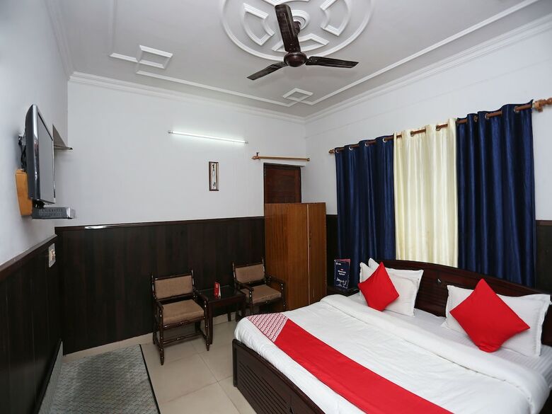 Hotel Oyo 14877 Alinda Guest House