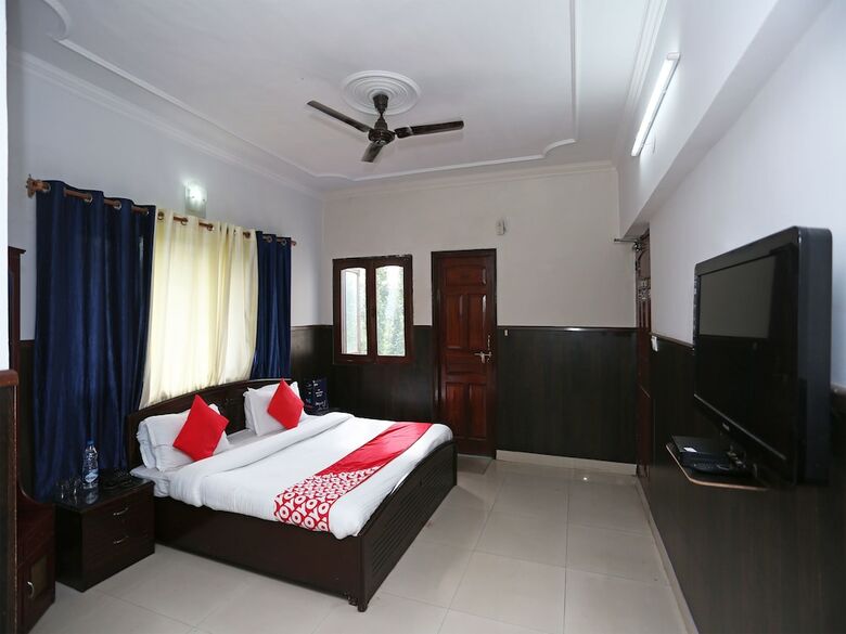 Hotel Oyo 14877 Alinda Guest House