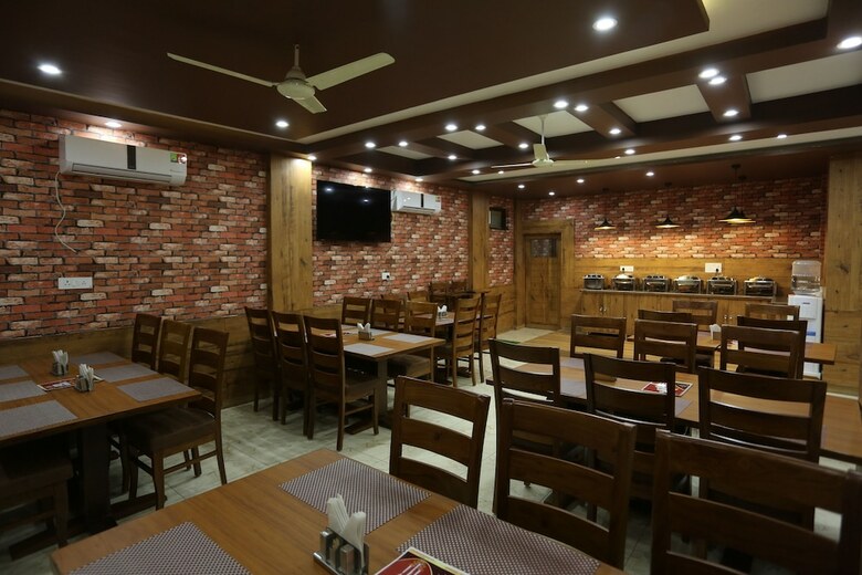 Hotel Buddha House Himalayan Brothers
