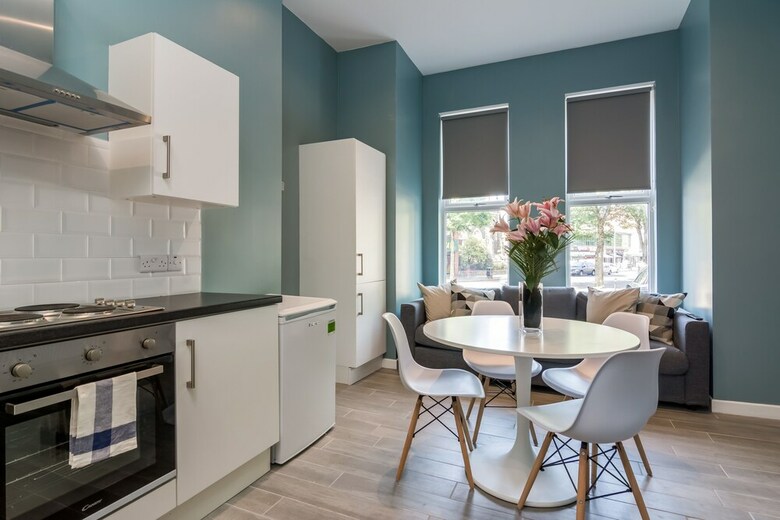 Meadowbank Place