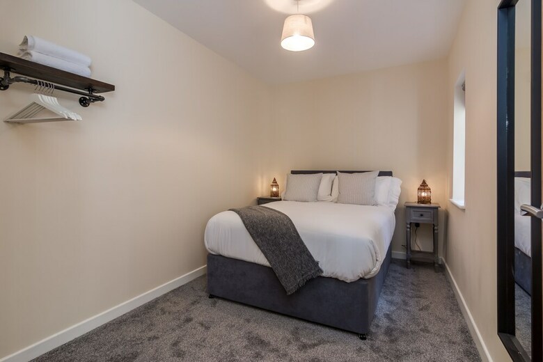 Meadowbank Place