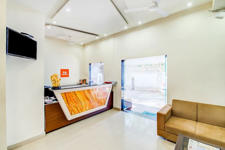 Fabhotel Dreamland