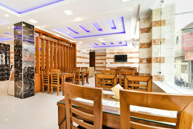 Fabhotel Pearl Suite