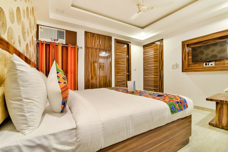 Fabhotel Pearl Suite