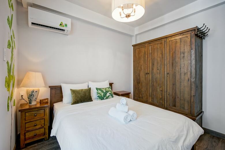 Hotel Mira Moon