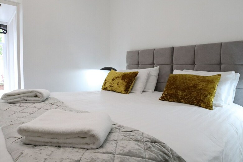 Hanover House Apartments