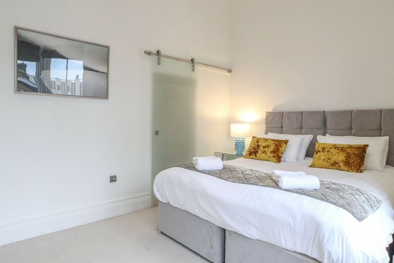 Hanover House Apartments