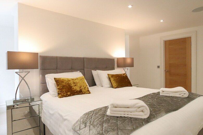 Hanover House Apartments