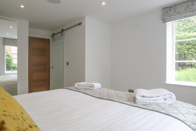 Hanover House Apartments